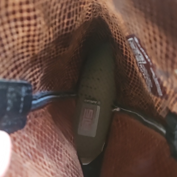 ARIAT Snip Toe Black Boots - Picture 10 of 16